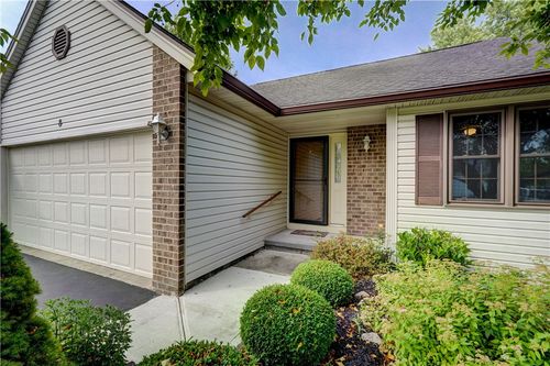 8 Daisy Ln, North Chili, NY, 14514-1403 | Card Image