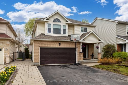 644 Devonwood Cir, Gloucester, ON, K1T4E7 | Card Image