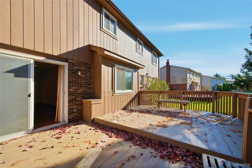 37741 Lancaster Dr, Farmington Hills, MI, 48331-1753 | Card Image