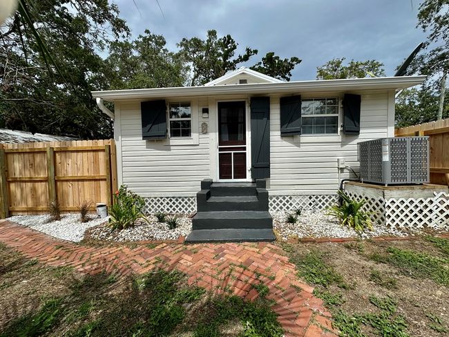 12409 Live Oak St, House other with 2 bedrooms, 1 bathrooms and 1 parking in CEDAR KEY FL | Image 47