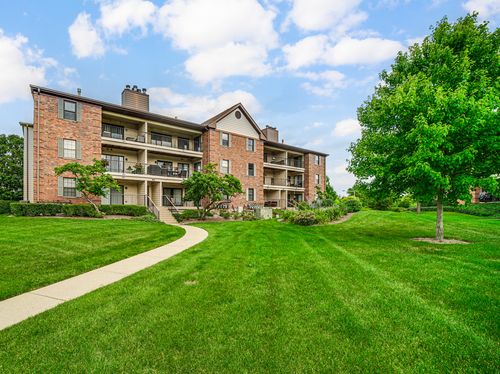 apt-202-611 Hapsfield Ln, Buffalo Grove, IL, 60089-4726 | Card Image