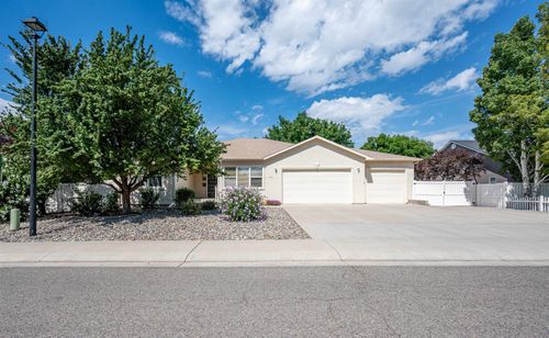 651 Challinor Ln, Grand Junction, CO, 81504-4028 | Card Image