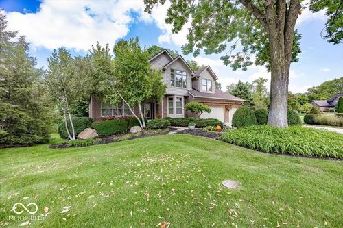 10275 Springstone Rd, Fishers, IN, 46055-9635 | Card Image