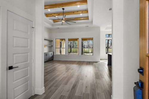 15903 Spinnaker Dr, Crosby, TX, 77532-5548 | Card Image