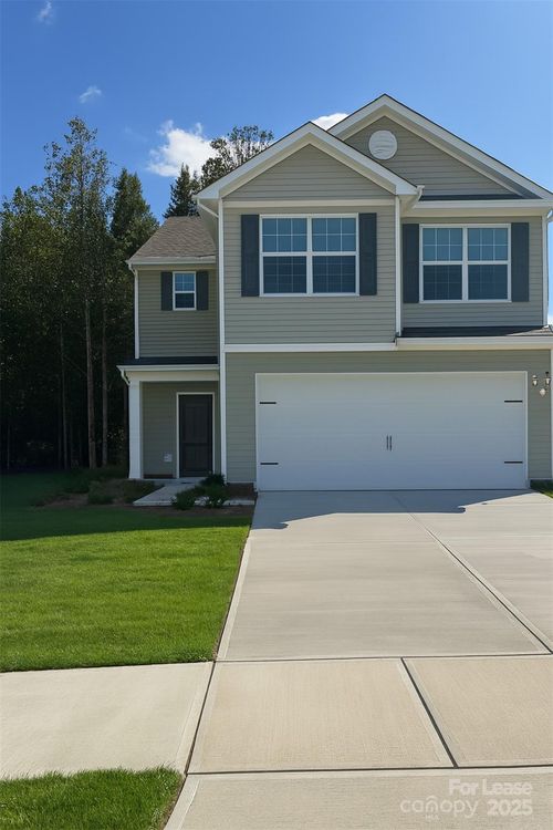 3019 Trailblazer St, Charlotte, NC, 28215-7440 | Card Image