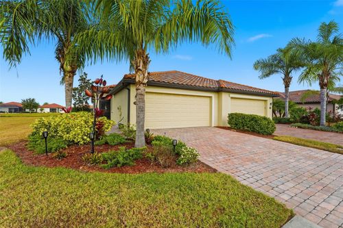 12605 Felice Dr, Venice, FL, 34293-3325 | Card Image