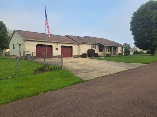 844 Williams St, Confluence, PA, 15424-1055 | Card Image