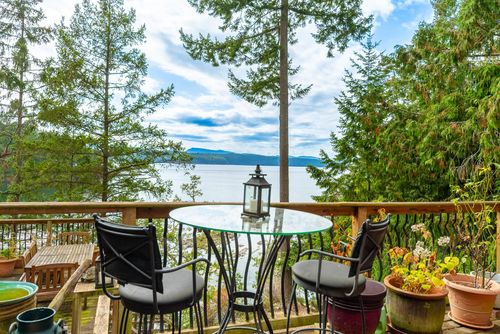 250 Leighton Lane, Mayne Island, BC, V0N2J2 | Card Image