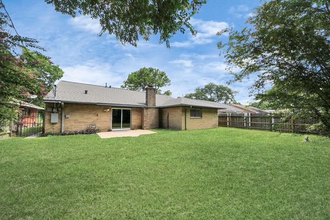 Huge Back yard | Image 33