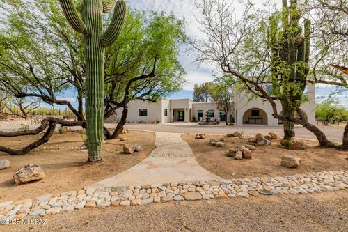 3597 N Bear Canyon Rd, Tucson, AZ, 85749-8780 | Card Image