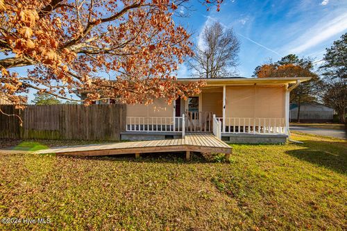 111 Buck Lane, Vanceboro, NC, 28586 | Card Image