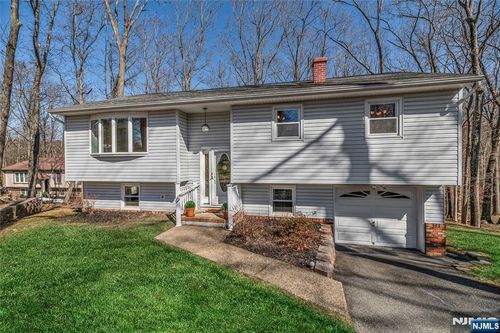 14 Forsgate Dr, Ringwood, NJ, 07456-2009 | Card Image