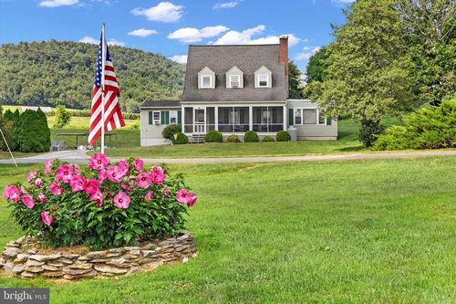 81 Pleasant Dale Rd, BIGLERVILLE, PA, 17307-9711 | Card Image