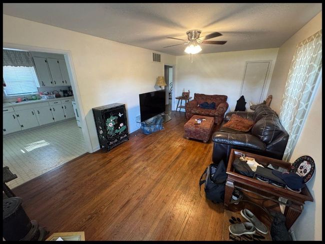 708 Highland Ave, House other with 2 bedrooms, 1 bathrooms and null parking in Warrensburg MO | Image 5