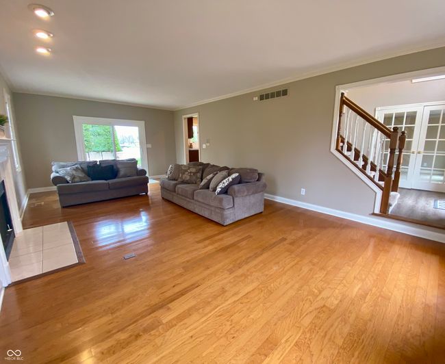 6878 Black Oak East Ct, House other with 3 bedrooms, 3 bathrooms and null parking in Avon IN | Image 4
