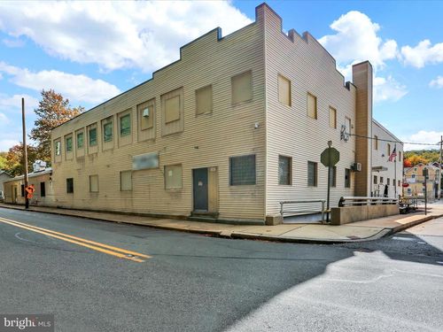 11 Main St, MOHNTON, PA, 19540-2012 | Card Image