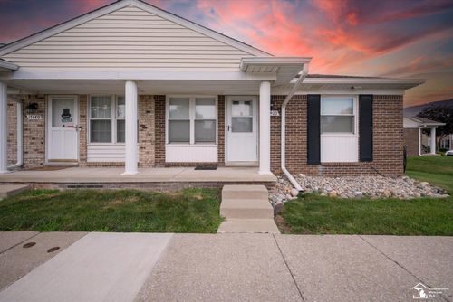 17400 Rudgate St, Southgate, MI, 48195-2862 | Card Image