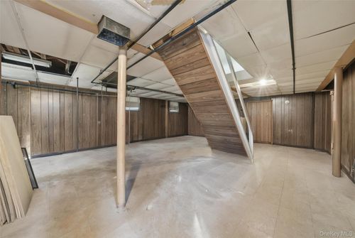 4161 Monticello Ave, Bronx, NY, 10466-2109 | Card Image