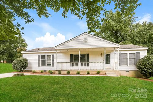 6010 Amberly Lane, Charlotte, NC, 28213 | Card Image