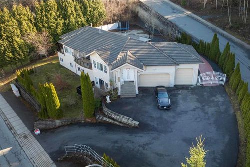 5782 Jinkerson Rd, Chilliwack, BC, V2R0C8 | Card Image