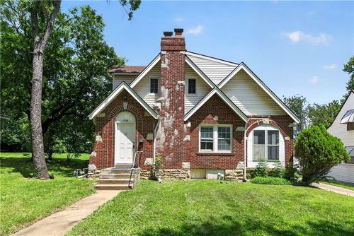 1706 E 76th Street, Kansas City, MO, 64131 | Card Image