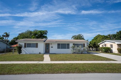 17202 Nw 9th Ct, Miami Gardens, FL, 33169-5237 | Card Image