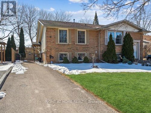 4 1/2 Leaside Drive, St. Catharines (Carlton/Bunting), ON, L2M4G5 | Card Image
