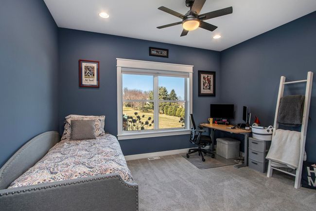 MF bedroom/office space | Image 25