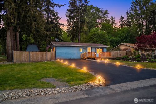 12423 18th St Se, Lake Stevens, WA, 98258-9754 | Card Image