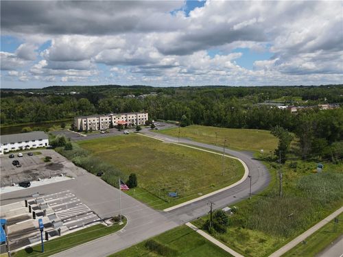 330 Eastern Blvd, Canandaigua, NY, 14424-2231 | Card Image