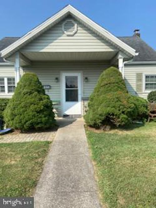 205 Rose St, LOCK HAVEN, PA, 17745-3319 | Card Image