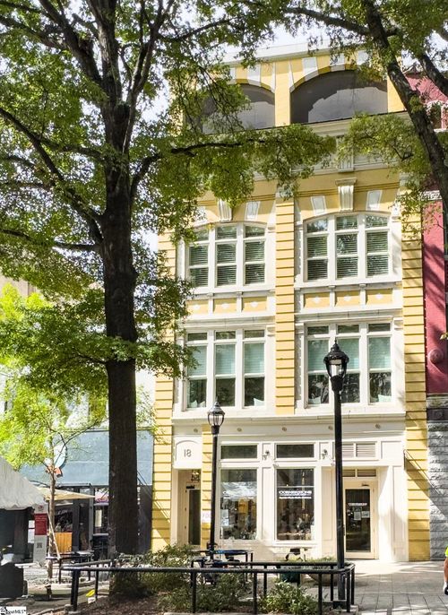 unit-201-18 S Main St, Greenville, SC, 29601-4861 | Card Image