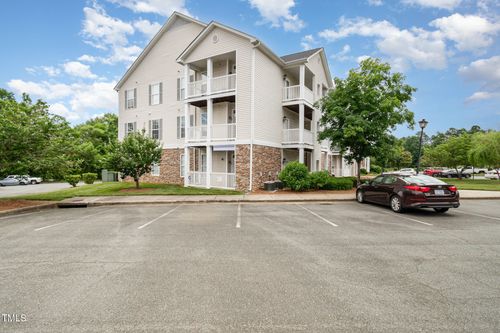 apt-90-3009 Winston Drive, Burlington, NC, 27215 | Card Image