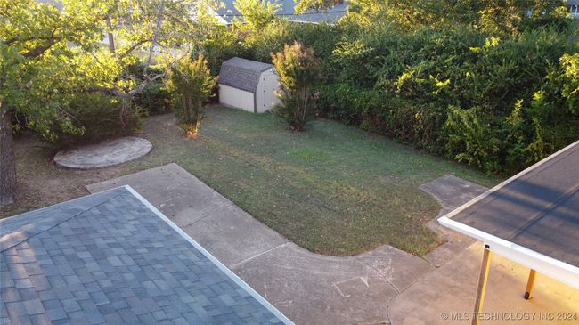 Aerial view of backyard | Image 30