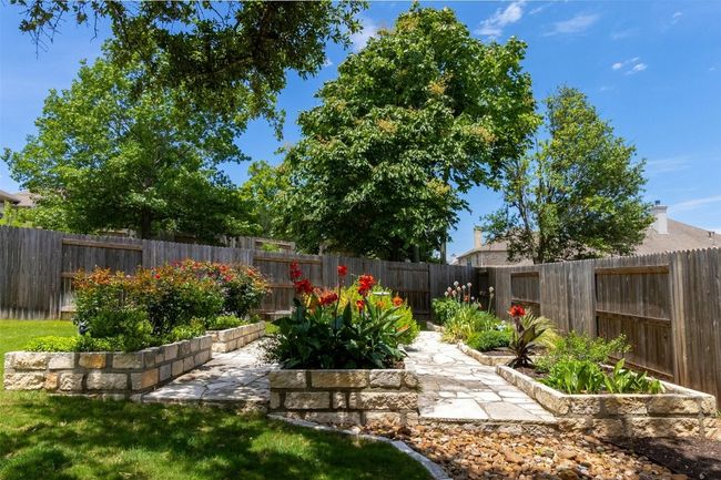 204 Saddleback Rd, House other with 3 bedrooms, 2 bathrooms and 2 parking in Austin TX | Image 30
