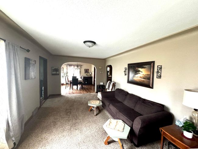 327 2 Nd St Sw, House other with 4 bedrooms, 1 bathrooms and null parking in Clara City MN | Image 8