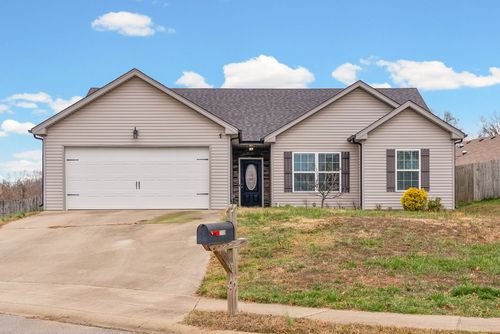 2110 Trophy Trce, Clarksville, TN, 37040-6272 | Card Image