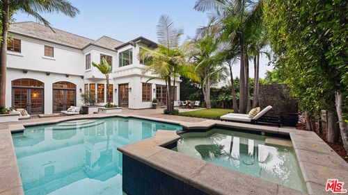 241 19th St, Santa Monica, CA, 90402-2407 | Card Image