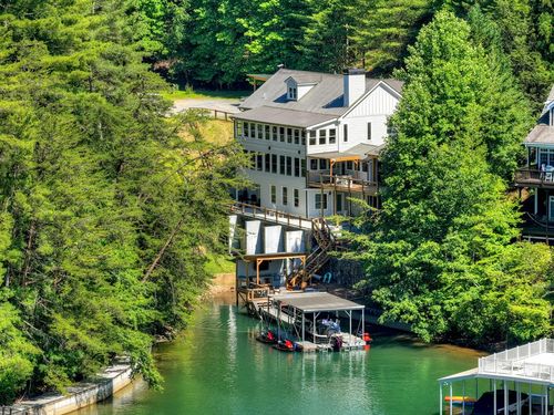 201 Highland Falls Rd, Blue Ridge, GA, 30513-5569 | Card Image