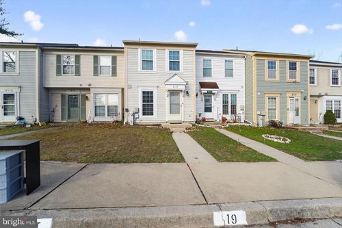 8114 Cloverhurst Rd, GLEN BURNIE, MD, 21061-5111 | Card Image