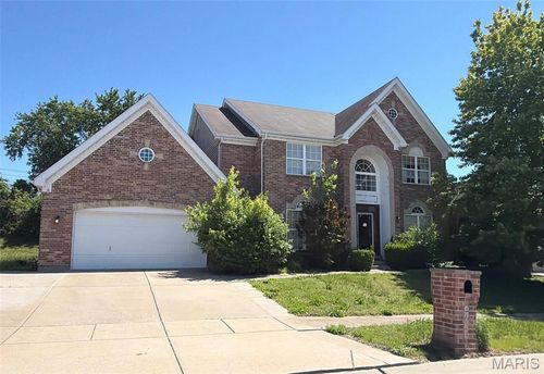4624 Behlmann Estates Ln, Florissant, MO, 63034-2853 | Card Image