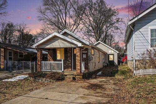 420 Buckner St, Elsmere, KY, 41018-2306 | Card Image