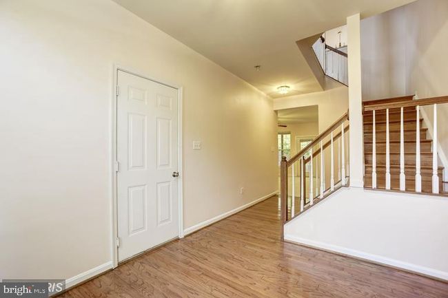 12920 Wood Crescent Cir, Townhouse with 3 bedrooms, 4 bathrooms and null parking in HERNDON VA | Image 4