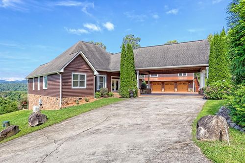 340 Autumn Trl, Franklin, NC, 28734-4557 | Card Image