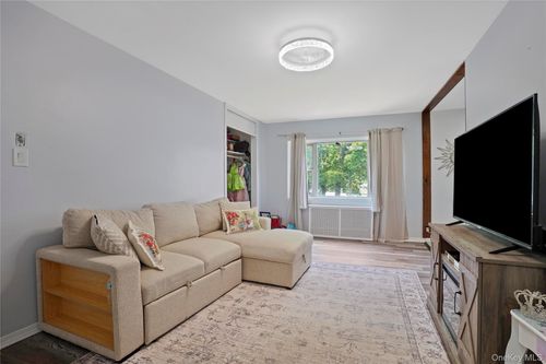 2b-1001 Shore Pkwy, Brooklyn, NY, 11228-3918 | Card Image