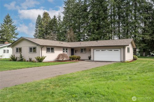 702 England Ave, Montesano, WA, 98563-9638 | Card Image