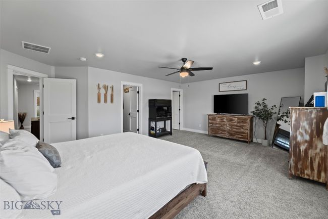 Master Bedroom | Image 36