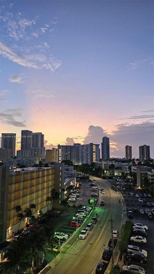 apt-1015-401 Golden Isles Dr, Hallandale Beach, FL, 33009-7524 | Card Image