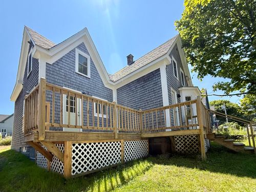 10 Prince Ave, Eastport, ME, 04631-1633 | Card Image