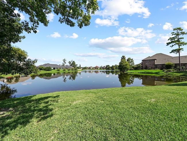 Stunning lake views just steps away! | Image 4